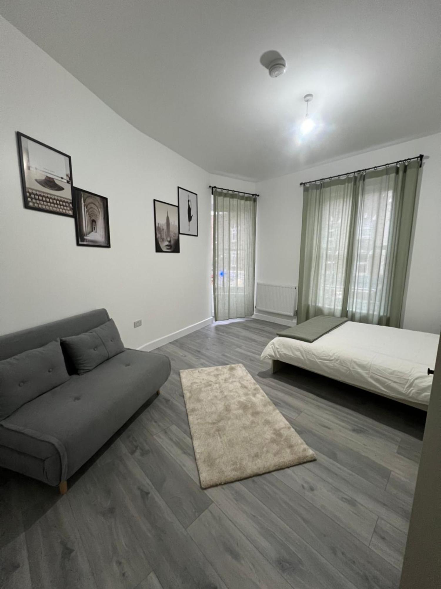 London Homes Luaran gambar